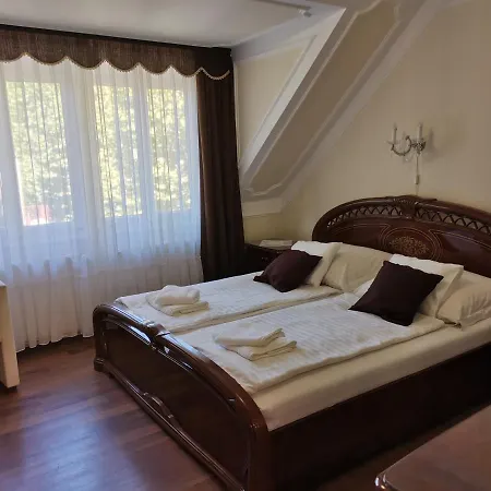 Lägenhetshotell Orgona 3*