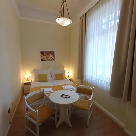 Lägenhetshotell Orgona 3*