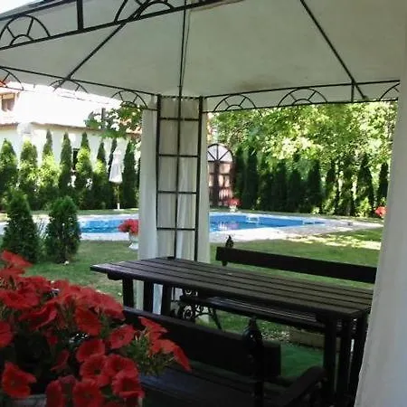 Orgona 公寓式酒店 3*